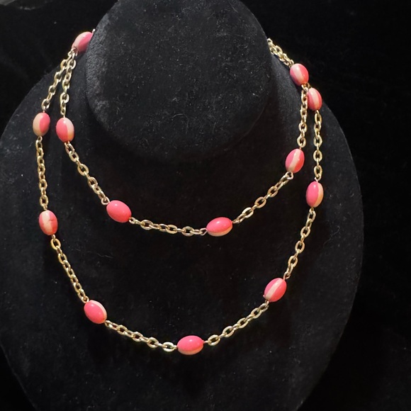 Pink/White Gold-tone Chain Necklace. - Picture 1 of 7